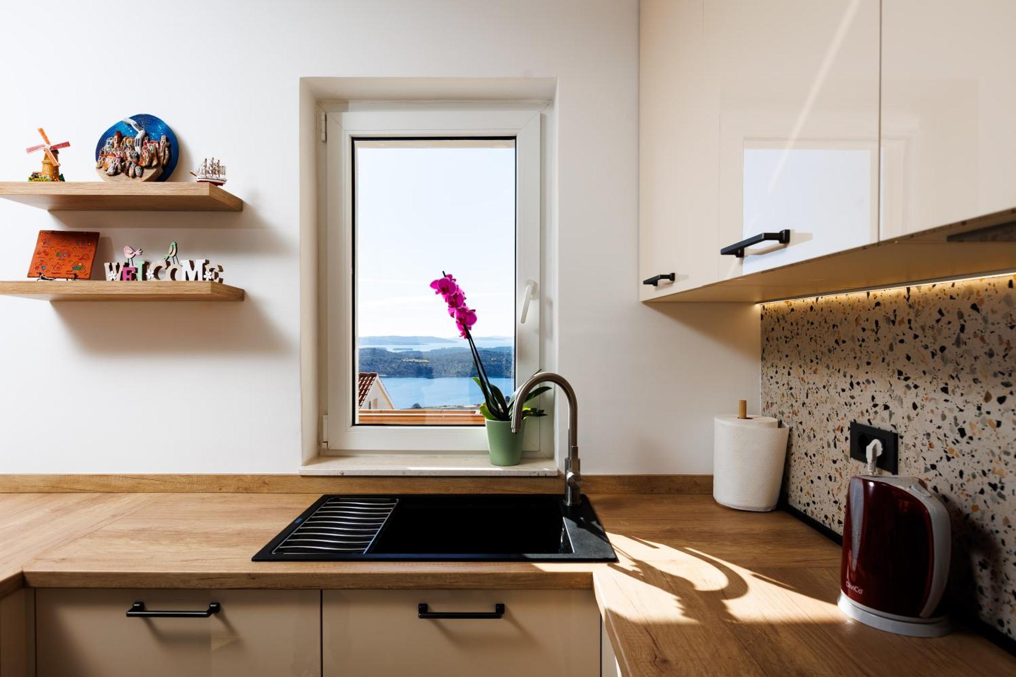 Summer Breeze Apartment - Quiet Place With A Spectacular View And A Garden Szybenik Zewnętrze zdjęcie
