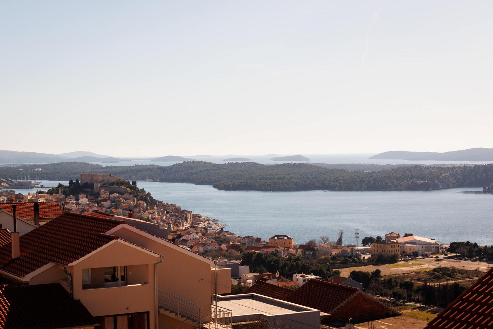 Summer Breeze Apartment - Quiet Place With A Spectacular View And A Garden Szybenik Zewnętrze zdjęcie